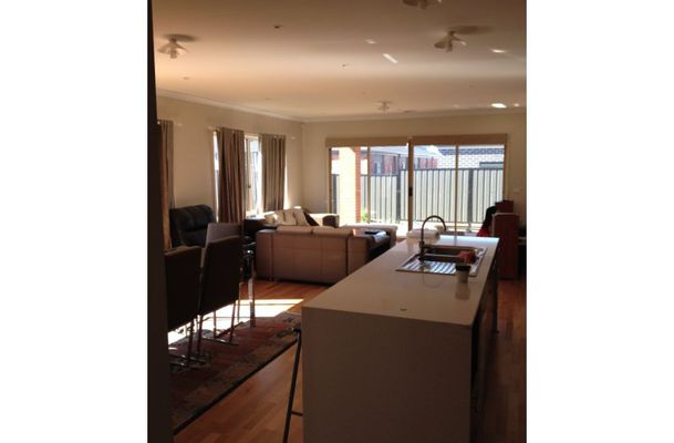 493 Grand Boulevard, Craigieburn