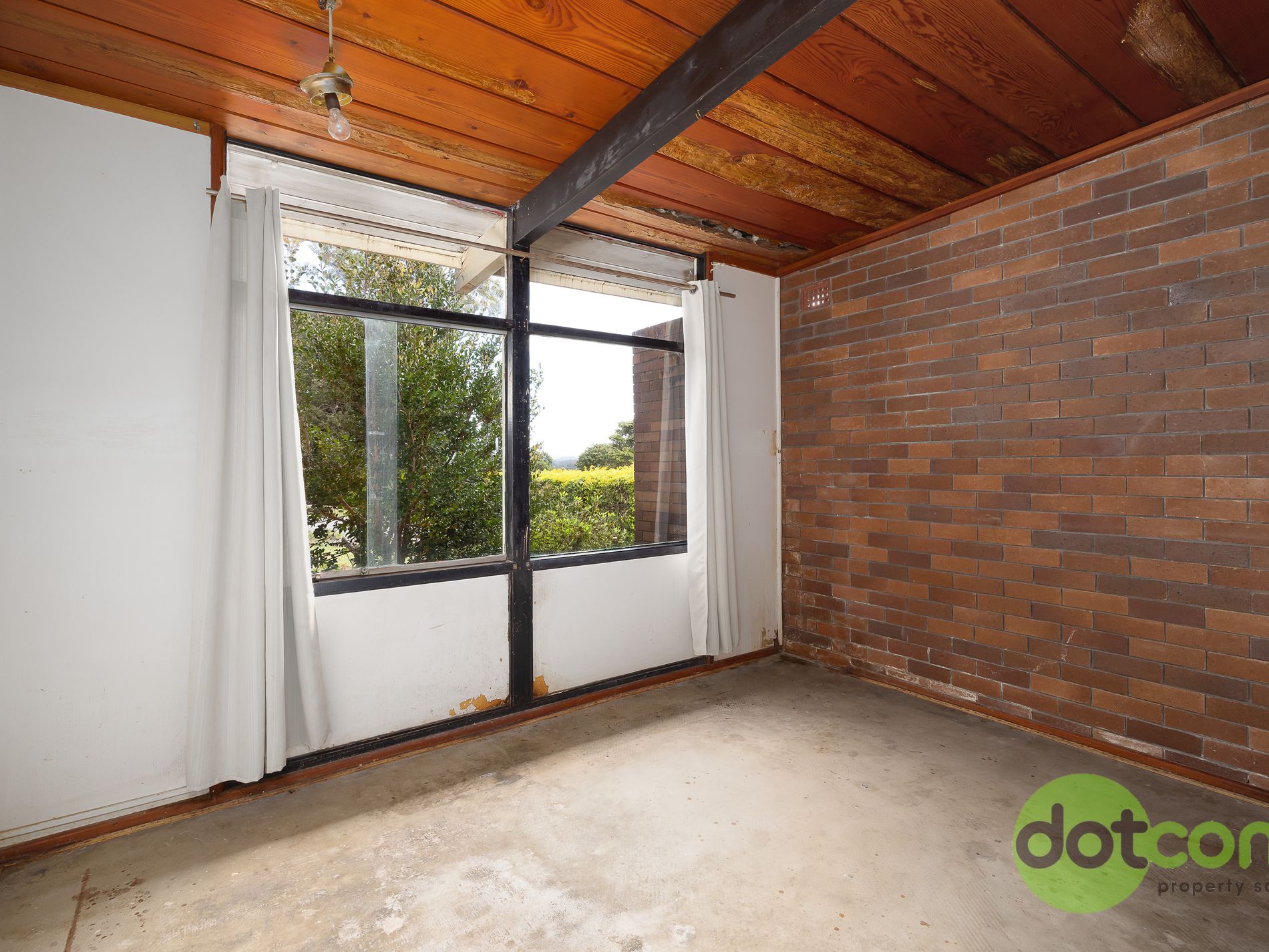 108 Bay Road, Bolton Point