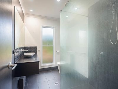 6 East Coolabine Road, Coolabine