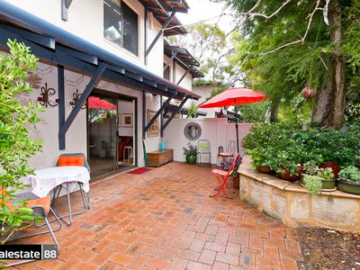 2 / 135 Carr Street, West Perth