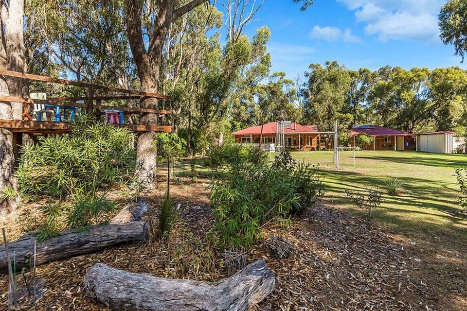 31 Oak Way , Baldivis