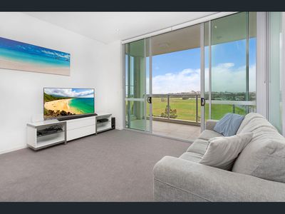 502 / 1 Grand Court, Fairy Meadow