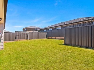 35 Fleet Avenue, Jordan Springs