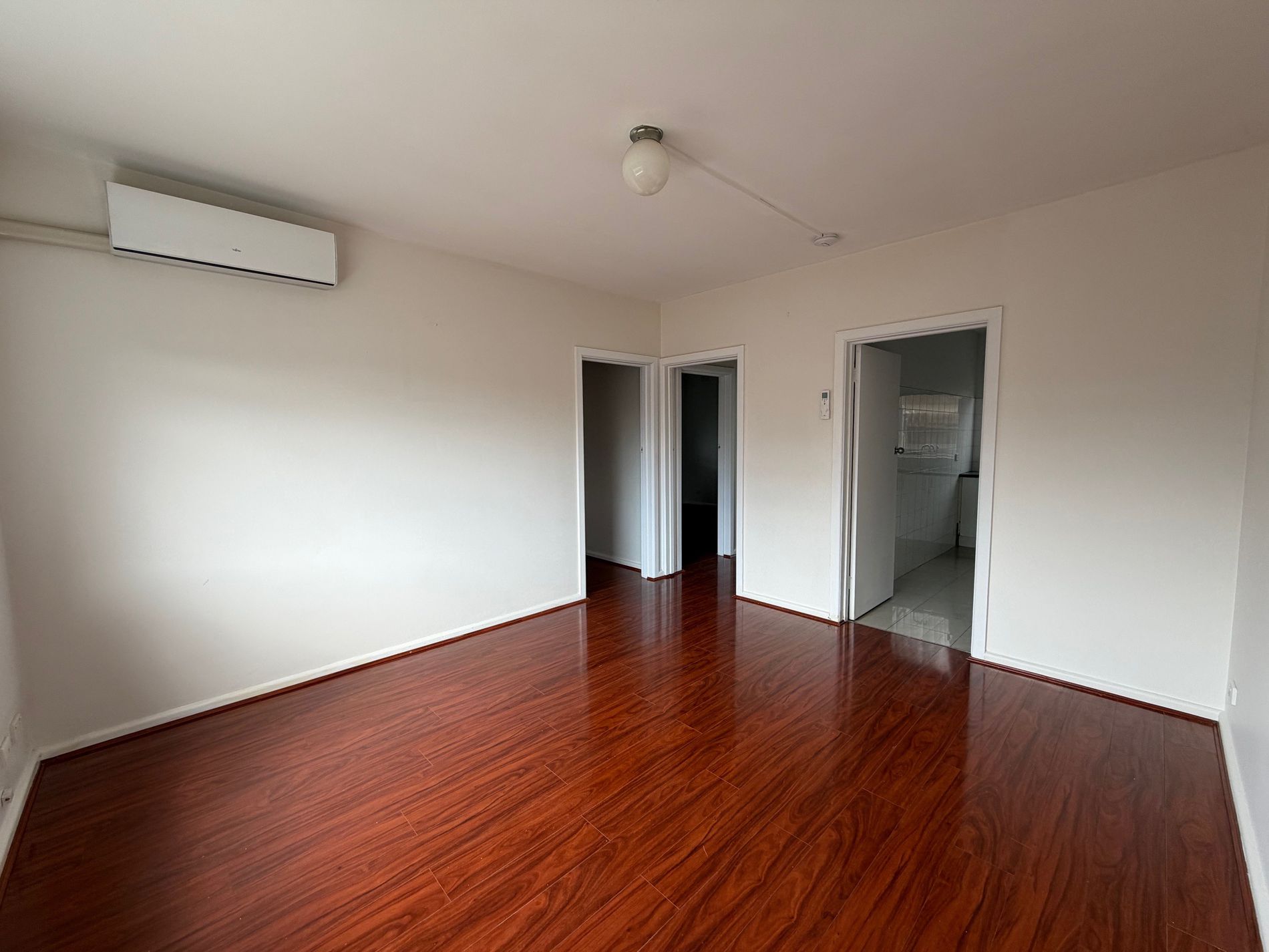 1 / 466 Barkly Street, West Footscray