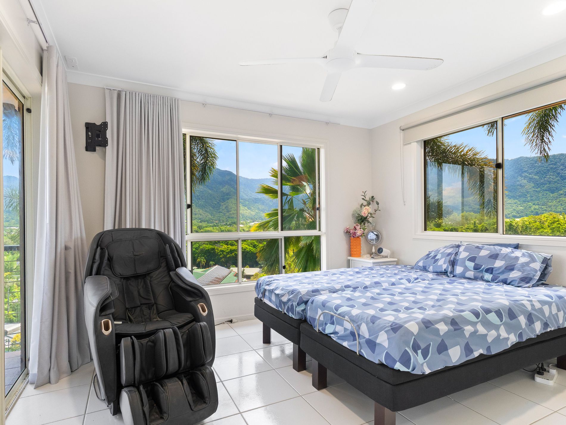 5 Jumna Close, Bentley Park