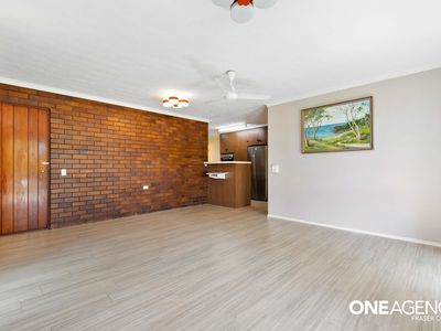 4 / 2 James Street, Urangan