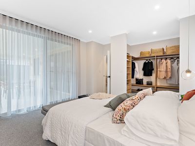 15 Boudicca Drive, Forrestdale