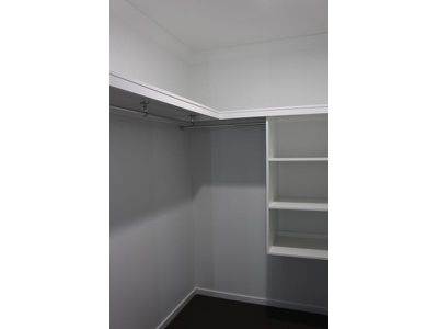 1 / 102 Bradman Way, Urangan