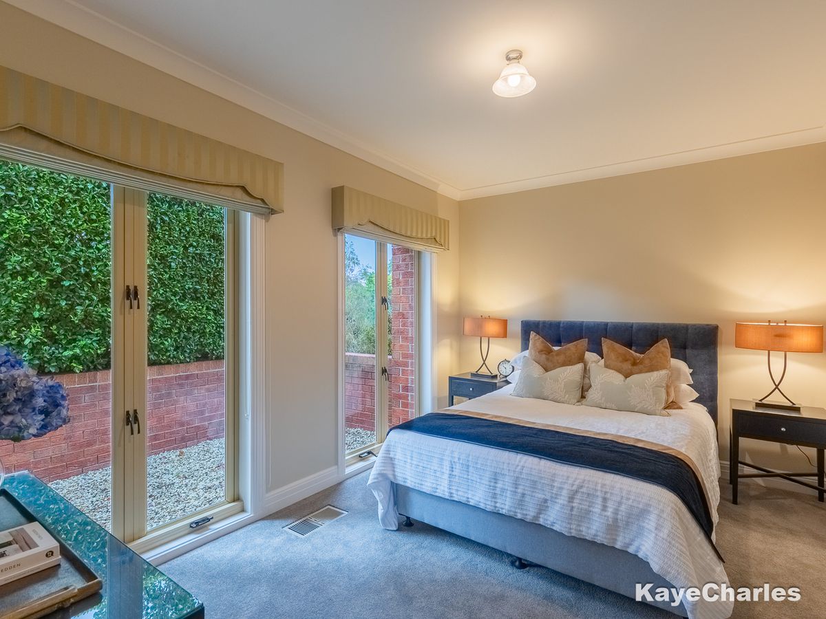 9 Royal Crescent, Beaconsfield