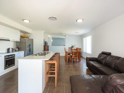6 Elsey Circuit, North Lakes