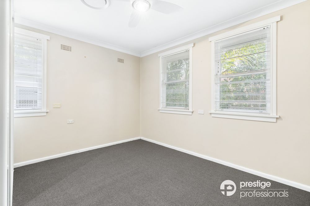 11 Salamaua Crescent, Holsworthy