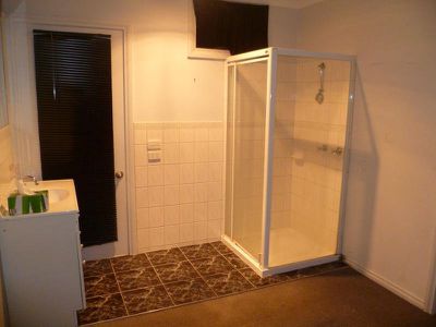 2A / 2 Finchaven Street, Geelong West