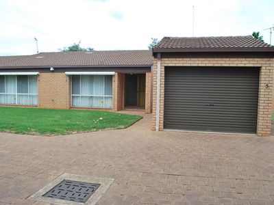 5 / 96 Bultje Street, Dubbo