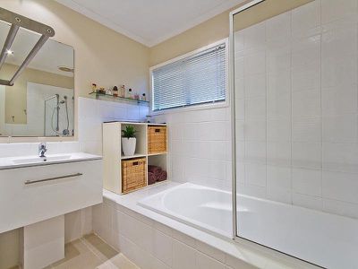 23 Haig St, Wynnum West