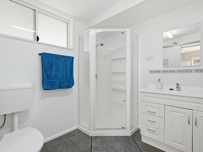 12 Jetty Road, Dodges Ferry