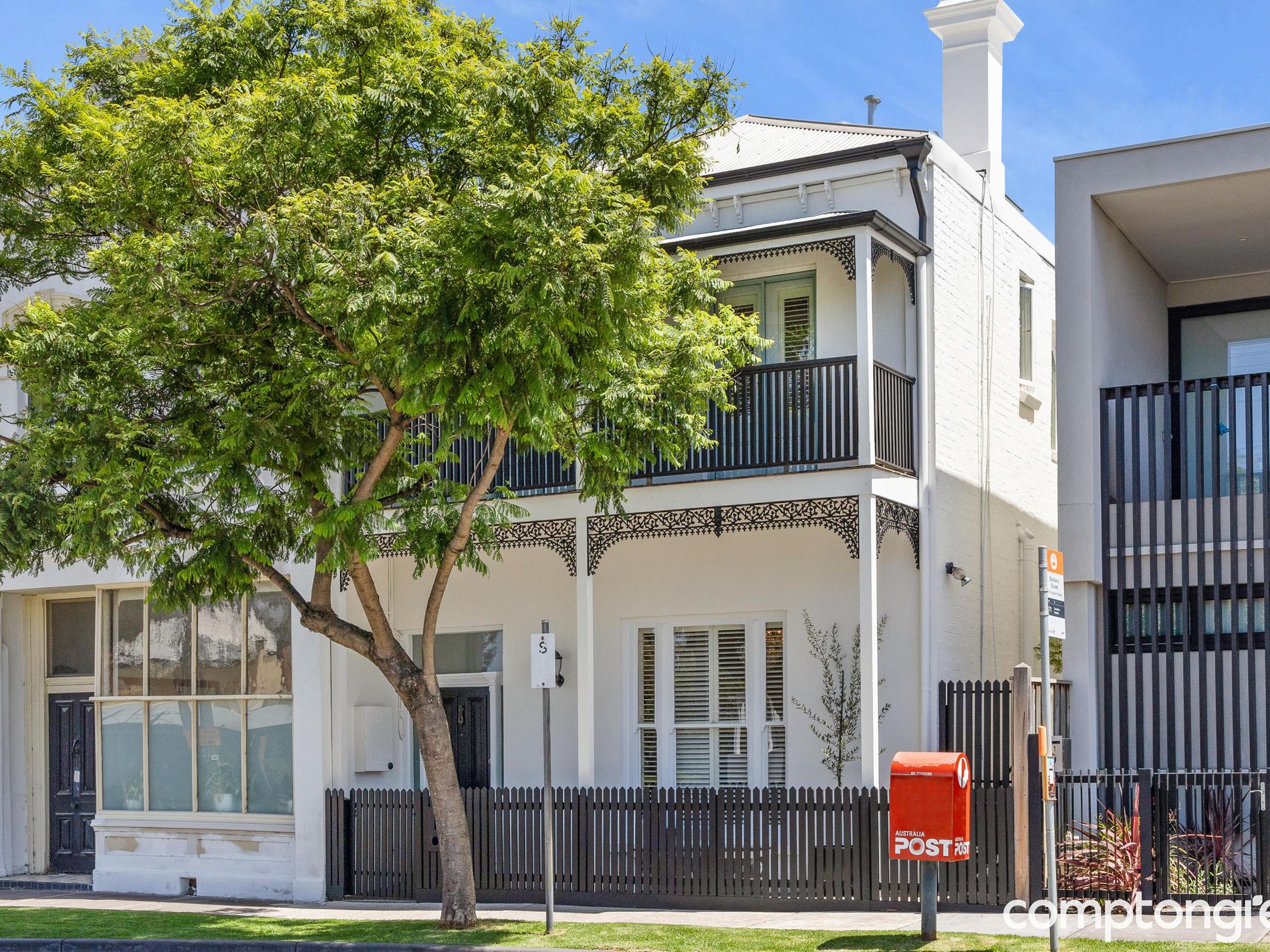 239 Douglas Parade, Newport