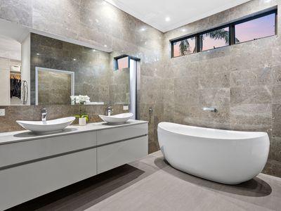 12 Glencoe Road, Ardross