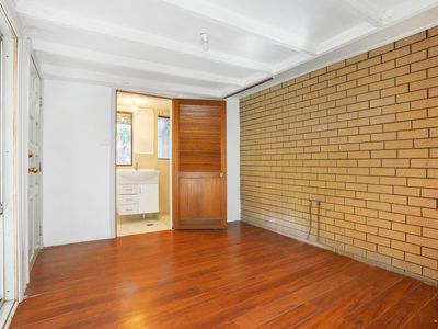 27 Dorset Close, Wakeley