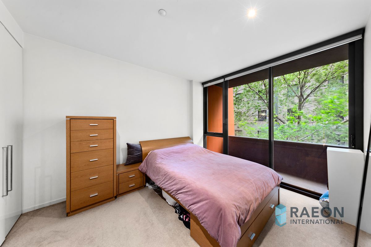 21 / 8 Cook Street, Southbank