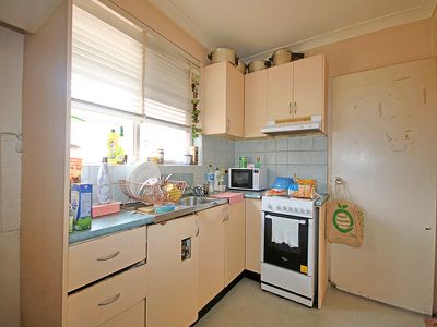 4 / 27 Macdonald Street, Lakemba