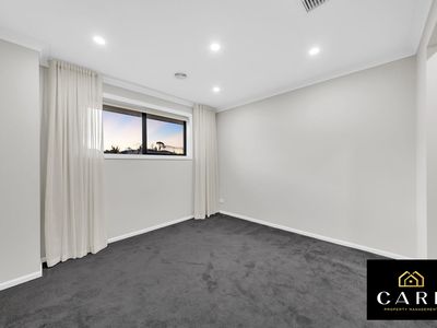 52 Graziers Crescent, Clyde North