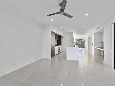45 Eagle Parade, Rochedale