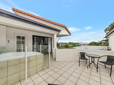 304 / 392 Marine Parade, Labrador