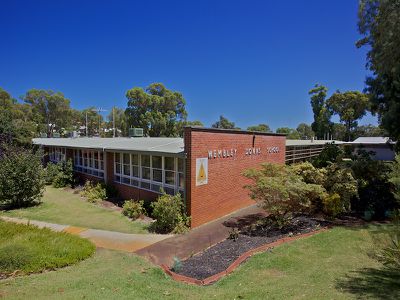 7 and 7A Arundale Crescent, Wembley Downs