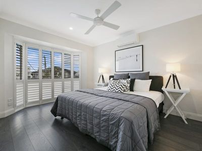 165 Monaco Street, Broadbeach Waters