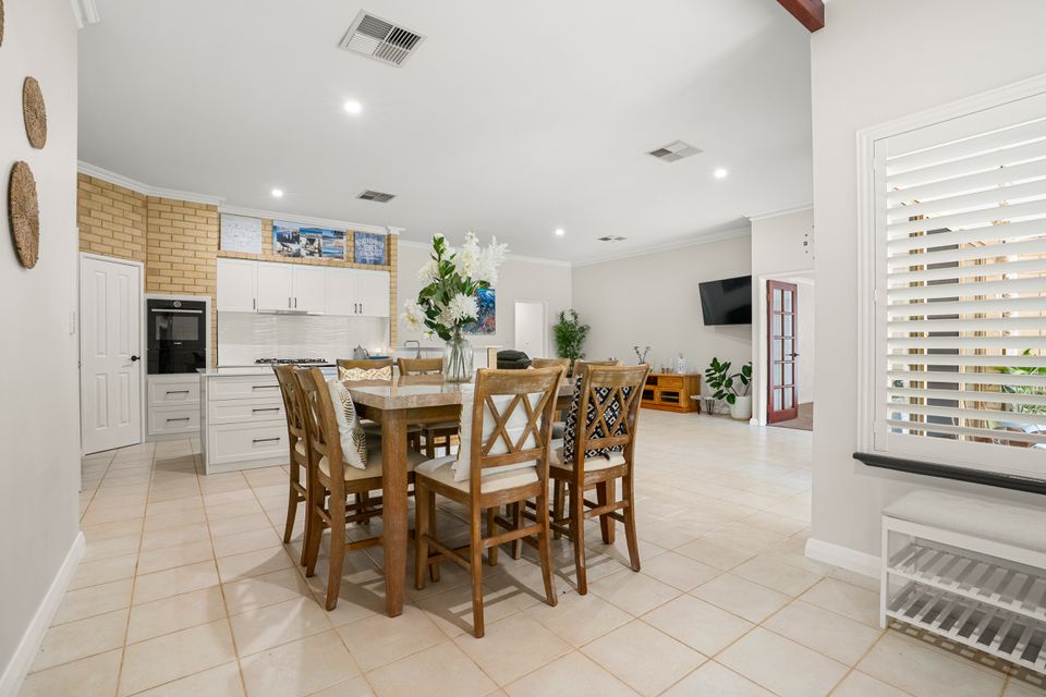 27 OAK WAY, Baldivis
