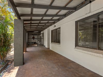 22 Piggott Way, Broome