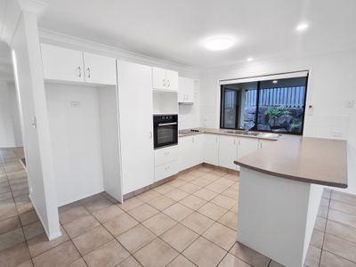 1 Gould Place, Pacific Pines