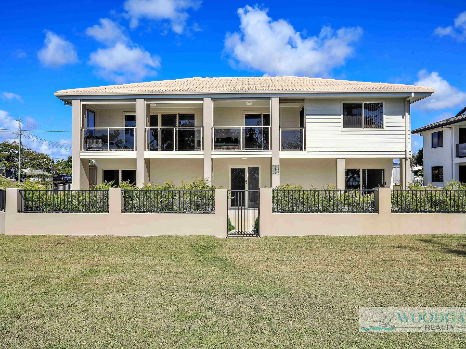 101 Esplanade, Woodgate