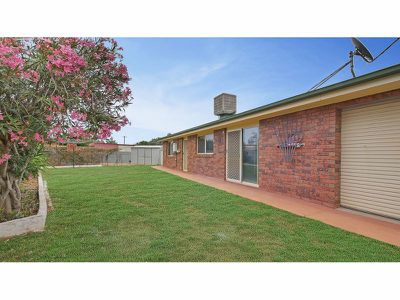 105 Oak Crescent, Narromine