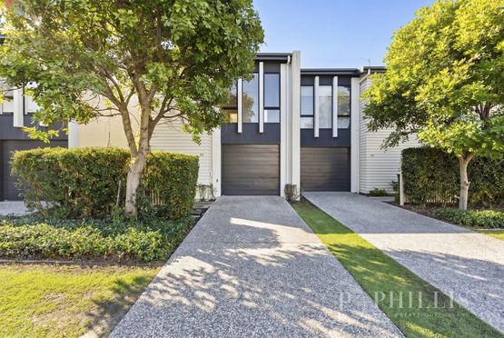32 / 126 Marina Quays Boulevard, Hope Island