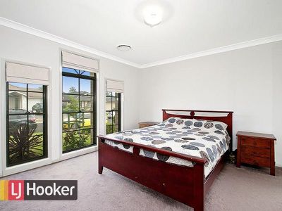 26 Lilydale Drive, Woodcroft