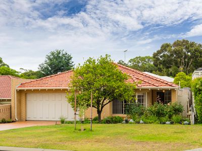 3 Arundale Crescent, Wembley Downs