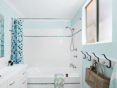 8 Woodlawn Avenue, Burrill Lake