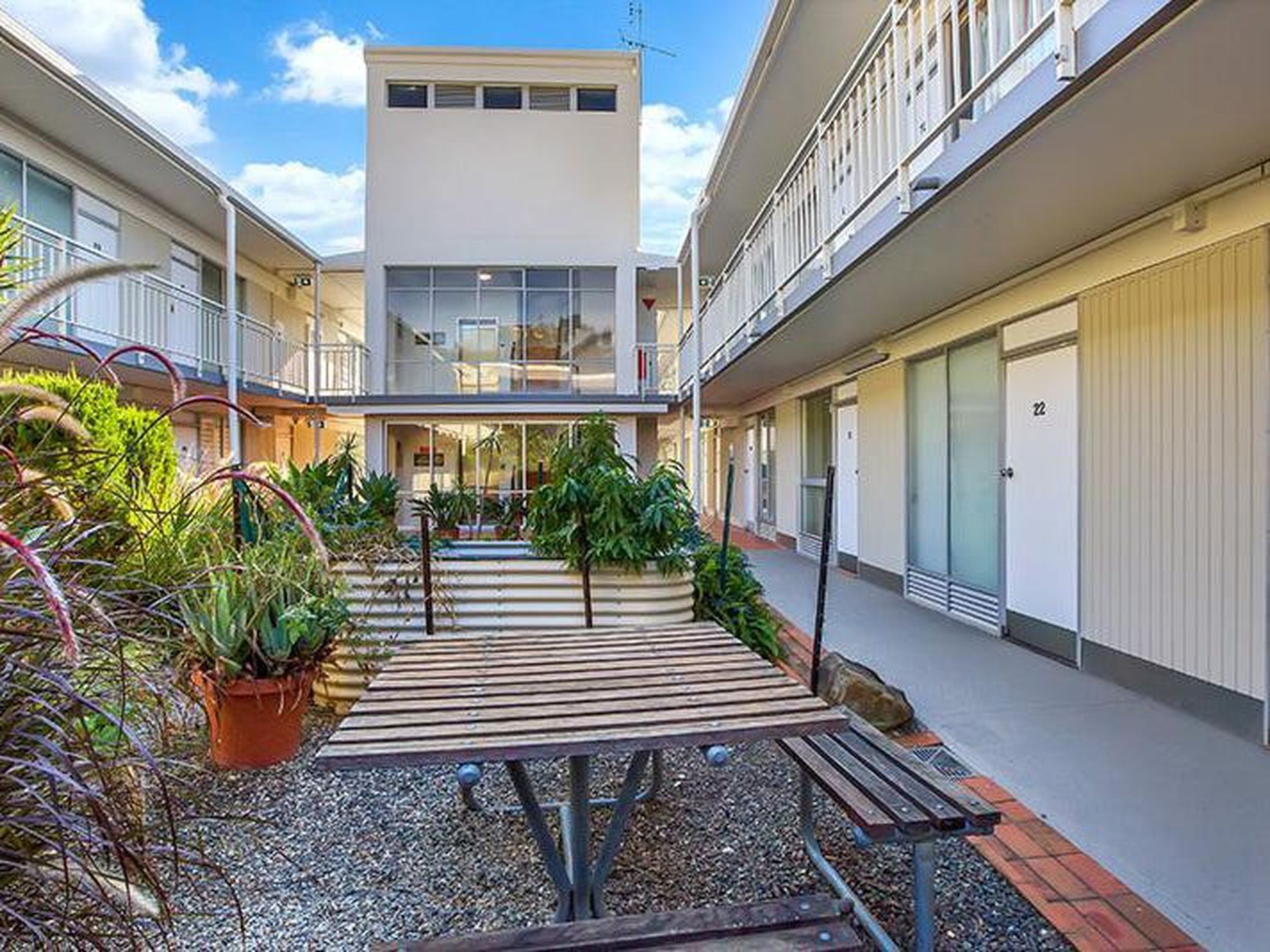 25 / 19-23 Forbes Street, Woolloomooloo