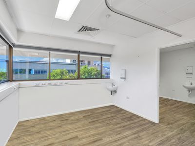 6 & 7 / 3-5 Upward Street, Cairns City