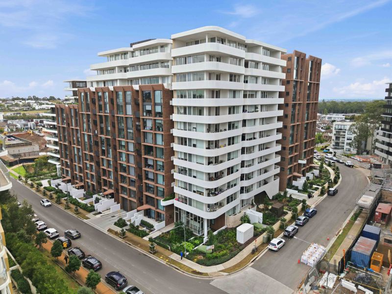 1111 / 21 Spurway Drive, Norwest