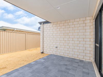 66 Destino Loop, Southern River