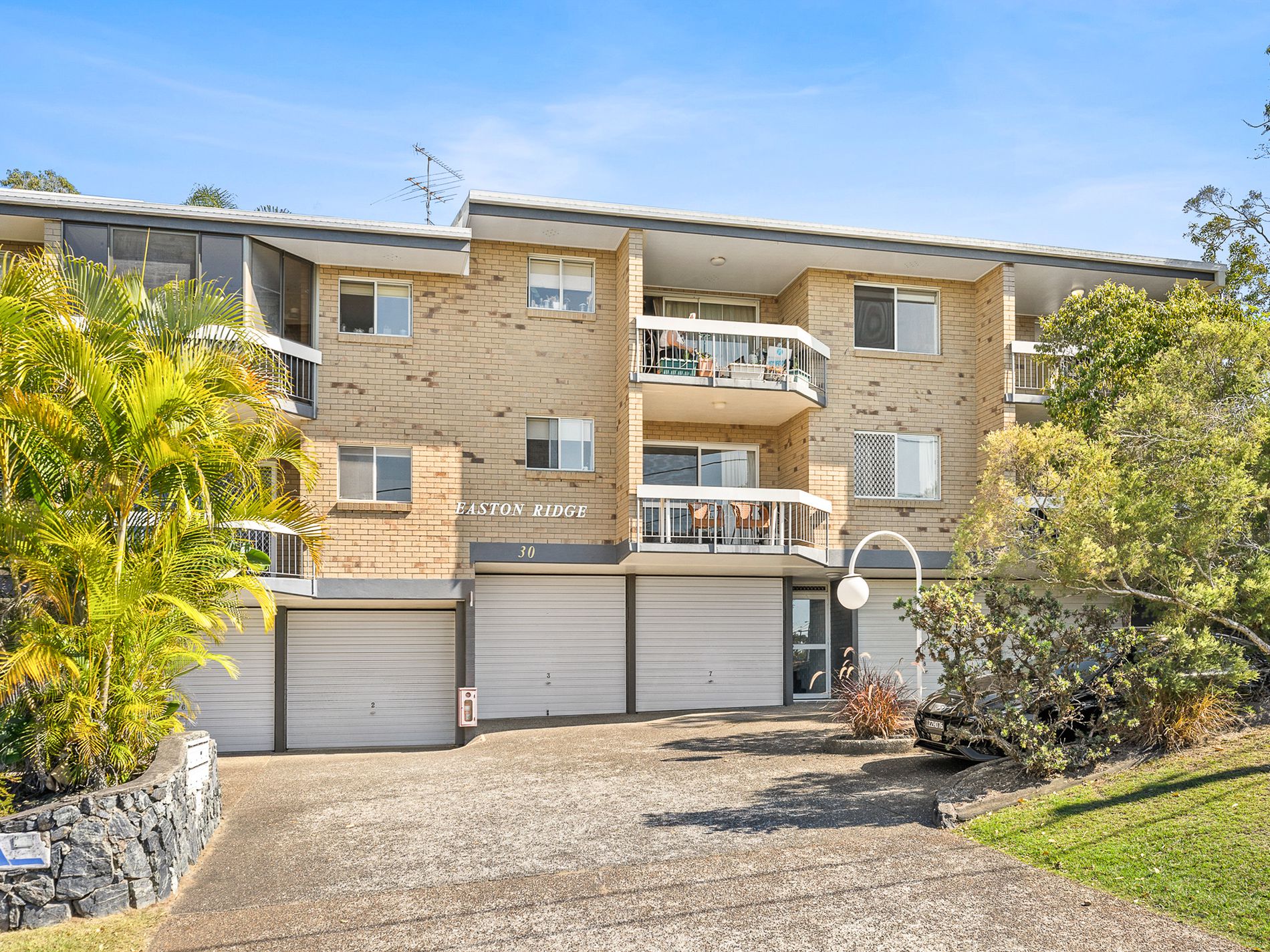 8 / 30 Waverley Rd, Taringa
