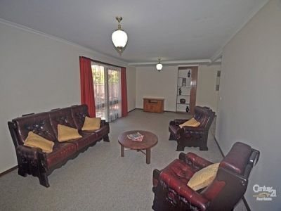 4 Brigalow Avenue, Dubbo