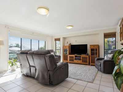2 Leanne Close, Mcdowall