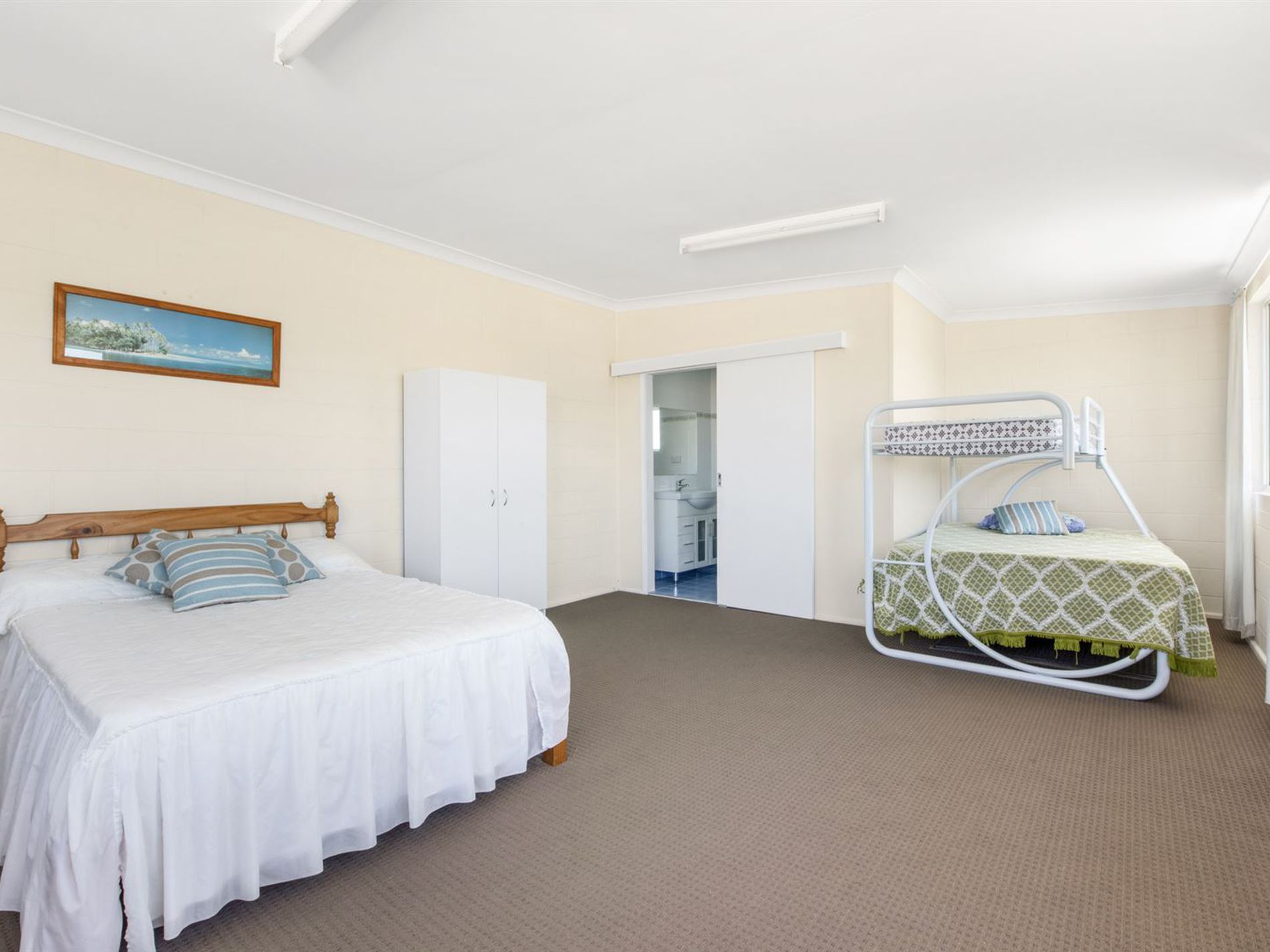 60 South Pacific Crescent, Ulladulla