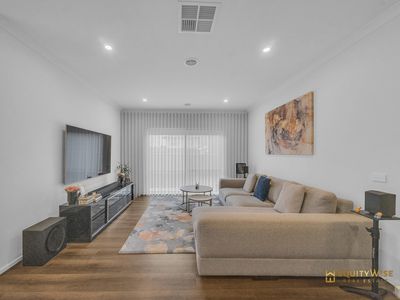 10 Edwin Close, Manor Lakes