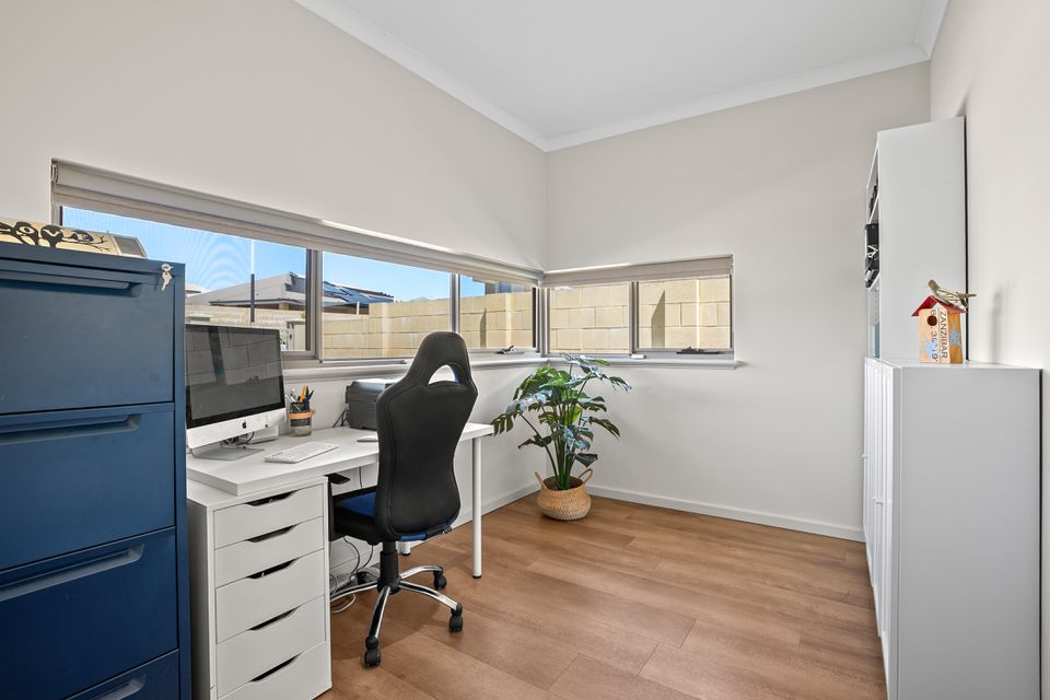 43 Holloways Ridge, Secret Harbour