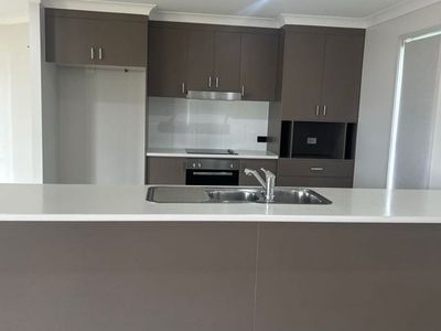 90-92 Rosella, Kingaroy