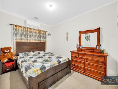 4 Kayla Avenue, Tarneit